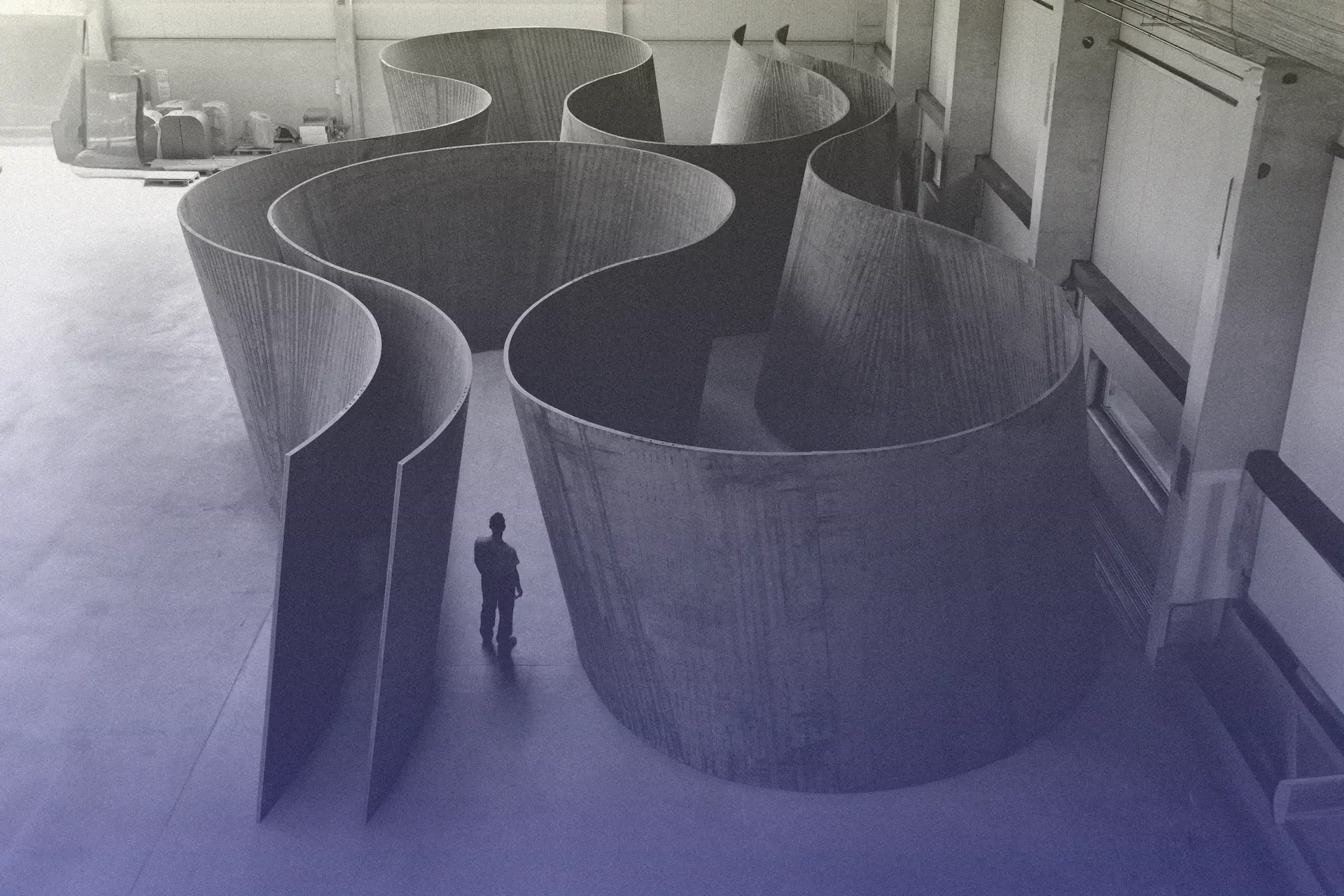 Escultura monumental e arquitetura: uma confluência de escalas e espaços